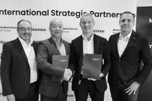 Sühel Semerci (Hisense Gorenje), Lou Hou (Hisense Europe), Alexander Rauchut (MediaMarktSaturn Deutschland), Alpay Güner (MediaMarktSaturn Retail Group)