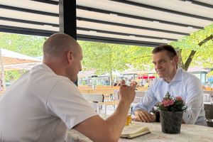 Im Gespräch: Simon Feldmer, Enrico Hoffmann