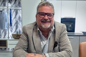 Dr. Bernd Warnick